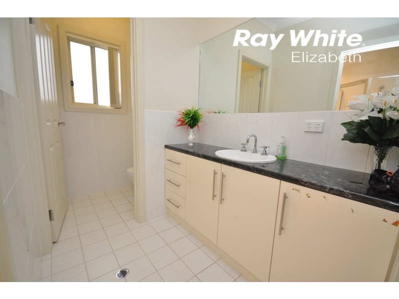 28 Arcadia Drive, Smithfield SA 5114