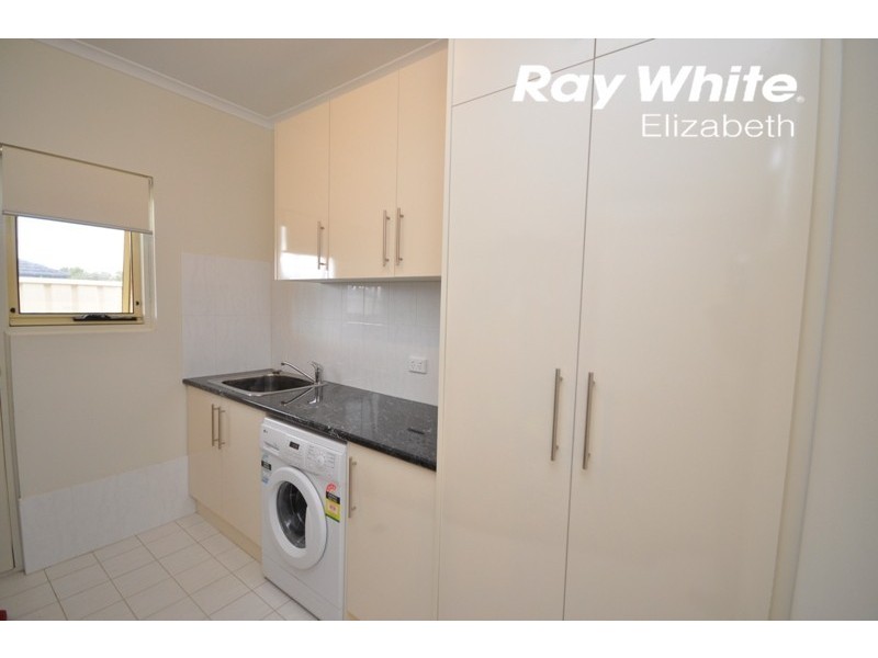 28 Arcadia Drive, Smithfield SA 5114