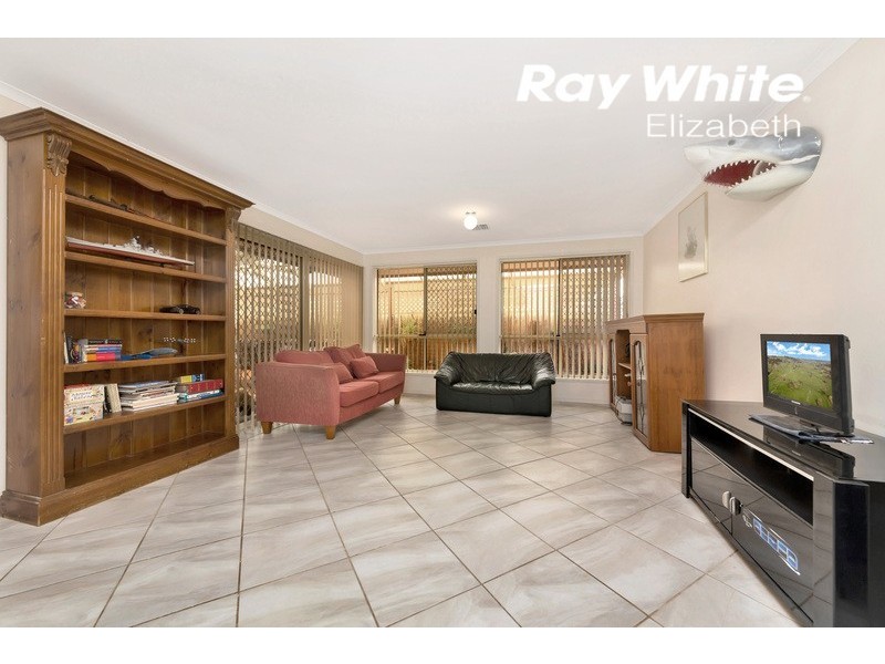 17 Premier Close, Andrews Farm SA 5114