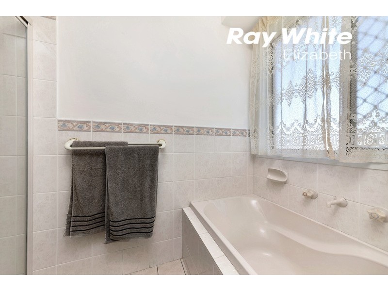 17 Premier Close, Andrews Farm SA 5114