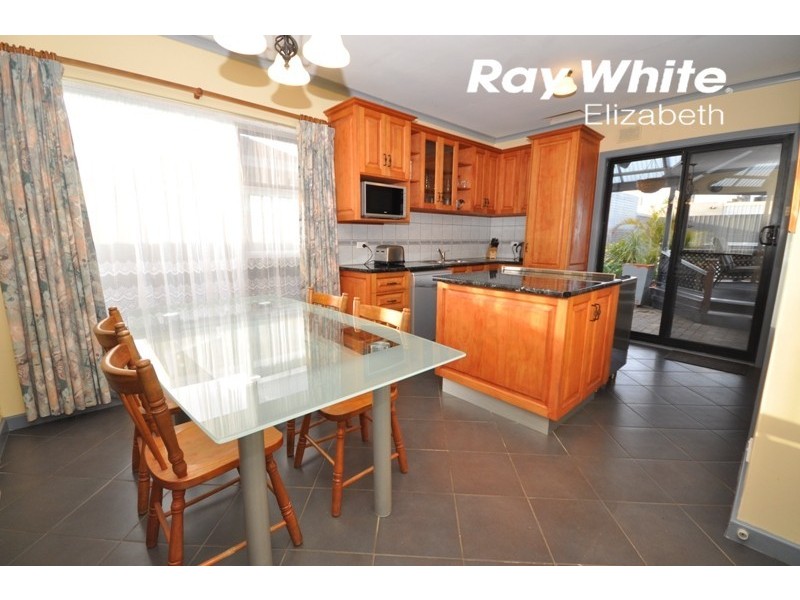 19 Lincoln Avenue, Parafield Gardens SA 5107