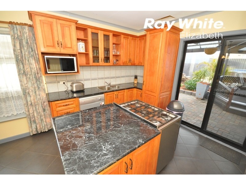 19 Lincoln Avenue, Parafield Gardens SA 5107