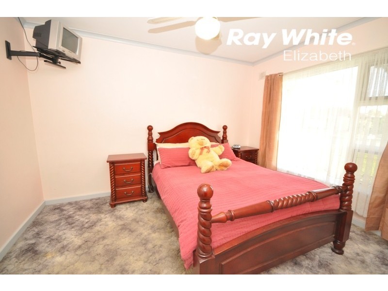 19 Lincoln Avenue, Parafield Gardens SA 5107