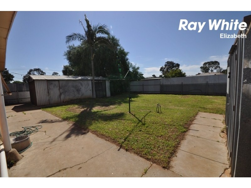 4 Crabb Road, Smithfield Plains SA 5114