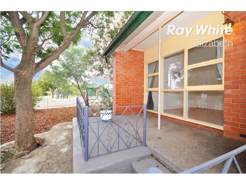 8 Mannington Road, Elizabeth Park SA 5113