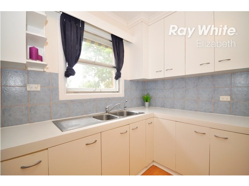 8 Mannington Road, Elizabeth Park SA 5113