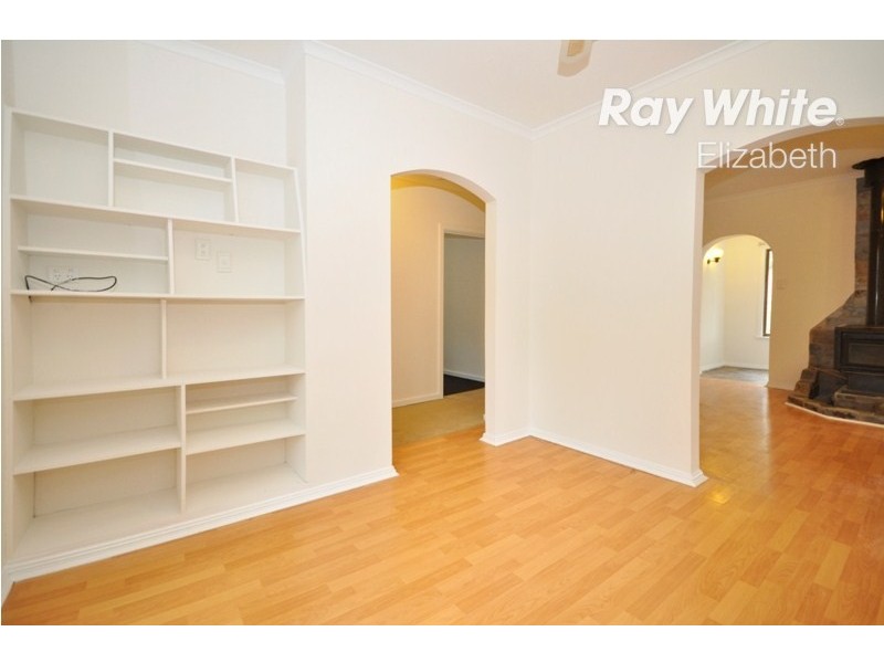 8 Mannington Road, Elizabeth Park SA 5113