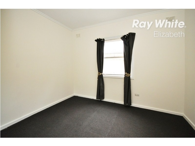 8 Mannington Road, Elizabeth Park SA 5113