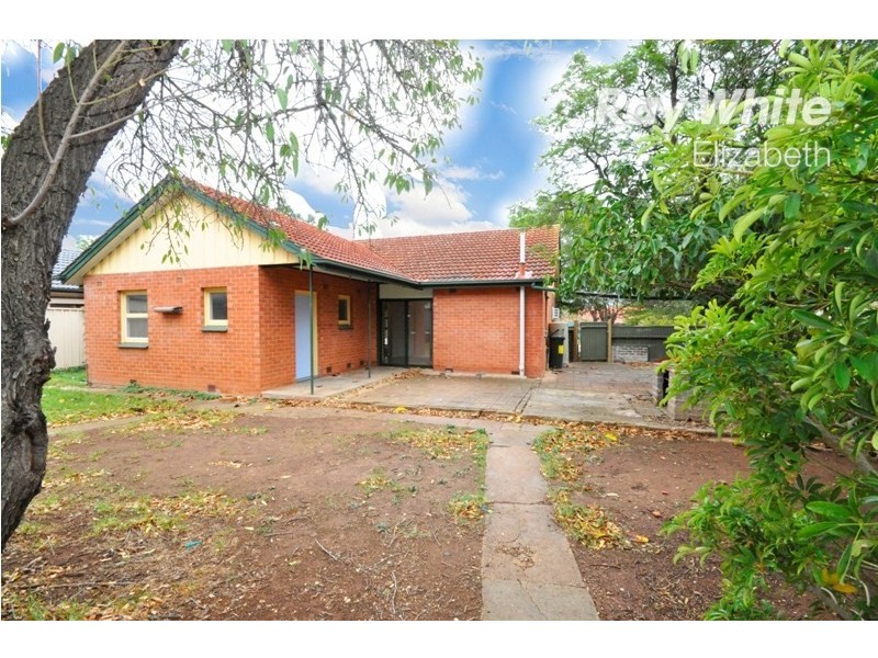 8 Mannington Road, Elizabeth Park SA 5113