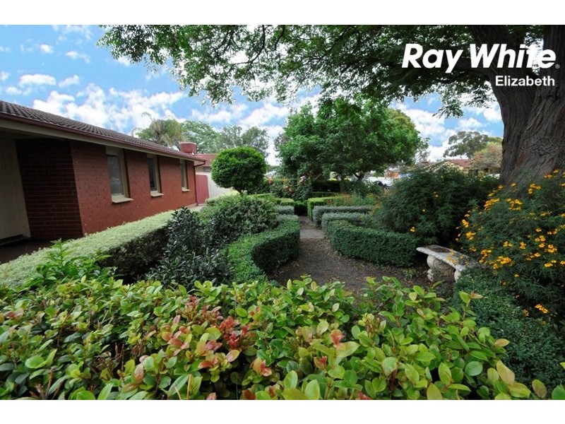 6 Palari Crescent, Munno Para SA 5115