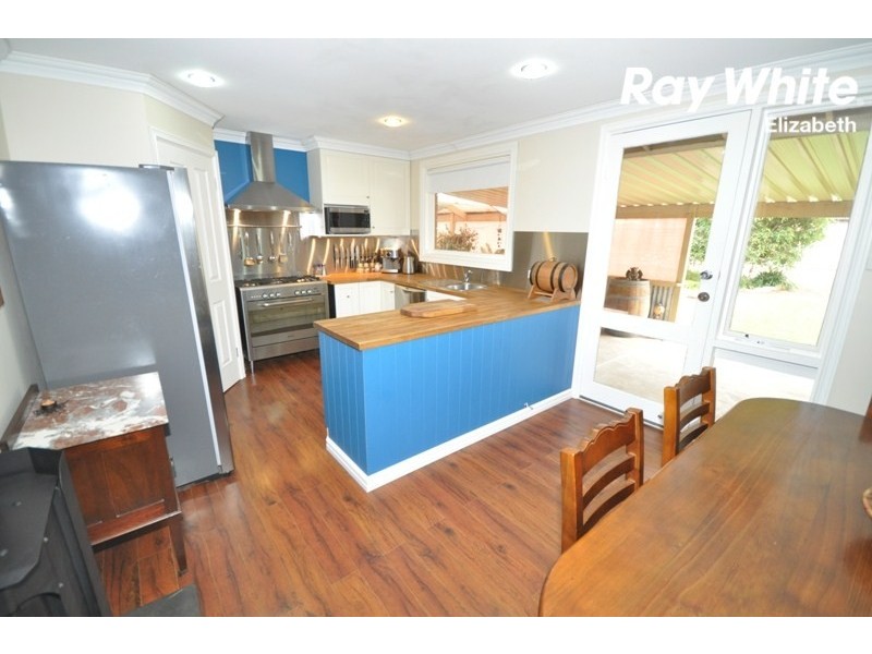 6 Palari Crescent, Munno Para SA 5115