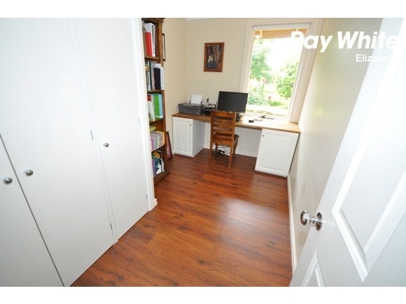 6 Palari Crescent, Munno Para SA 5115