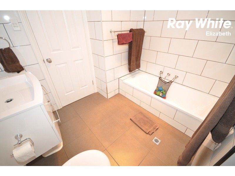 6 Palari Crescent, Munno Para SA 5115