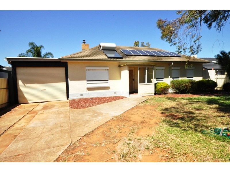 18 Siddal Rd, Elizabeth Vale SA 5112
