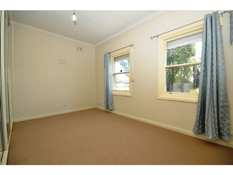 18 Siddal Rd, Elizabeth Vale SA 5112