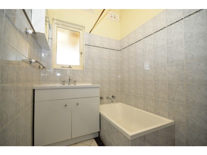 18 Siddal Rd, Elizabeth Vale SA 5112