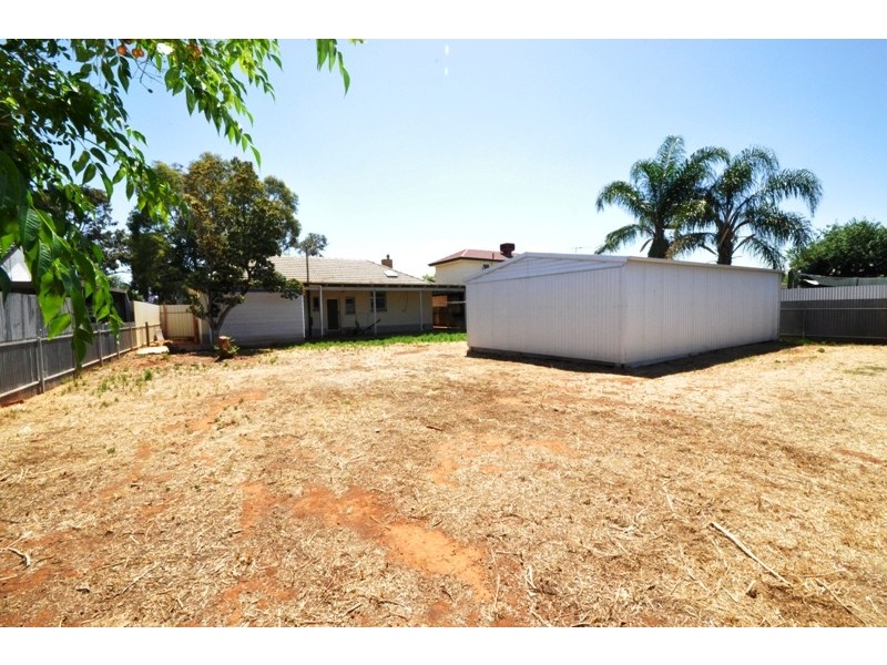 18 Siddal Rd, Elizabeth Vale SA 5112