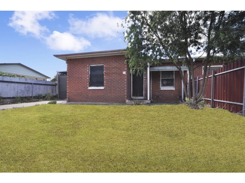 16 Johnston Road, Elizabeth Downs SA 5113