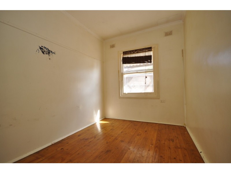 16 Johnston Road, Elizabeth Downs SA 5113