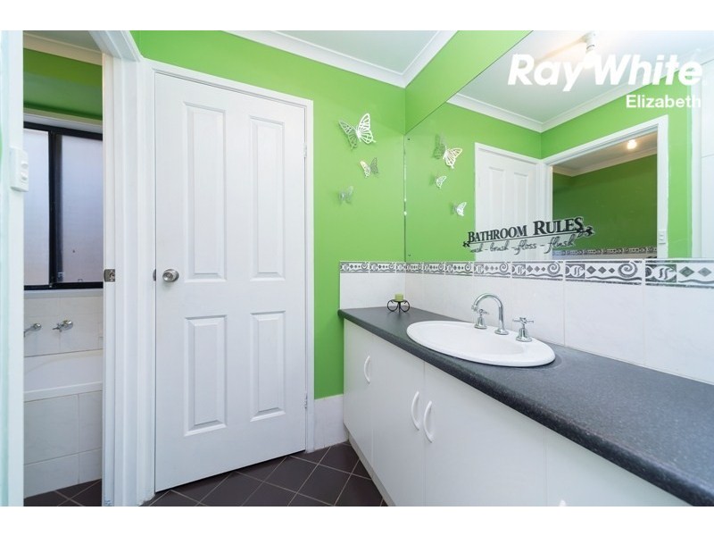 12 Everard Avenue, Andrews Farm SA 5114