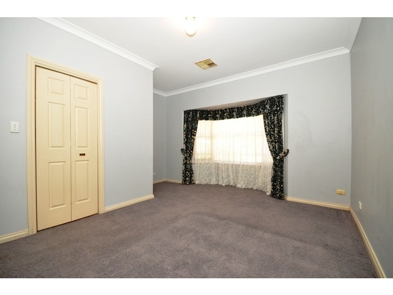 30 Dauntsey Rd, Elizabeth SA 5112