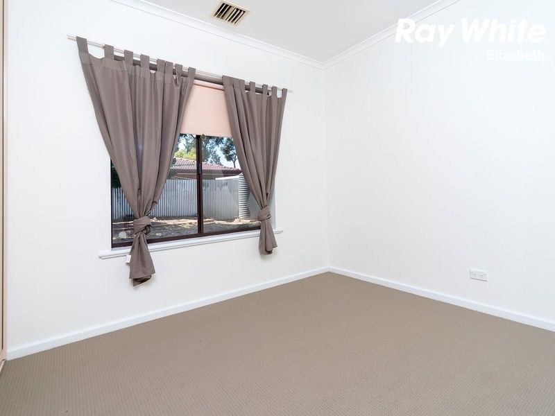 9 President Avenue, Andrews Farm SA 5114