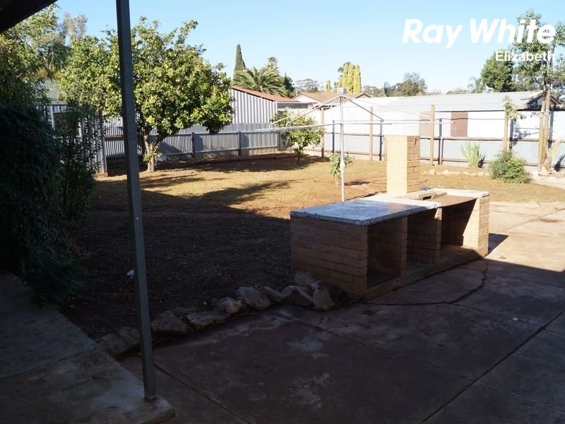 26 Beckington Street, Elizabeth Downs SA 5113