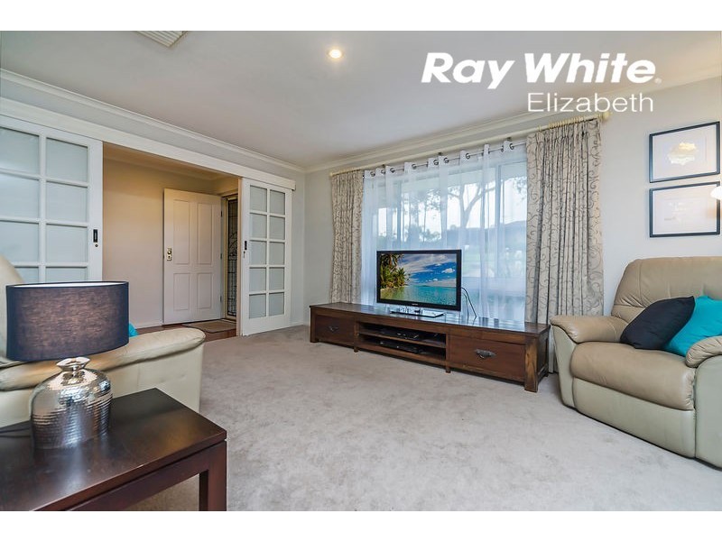 9 Kirrawee Drive, Redwood Park SA 5097