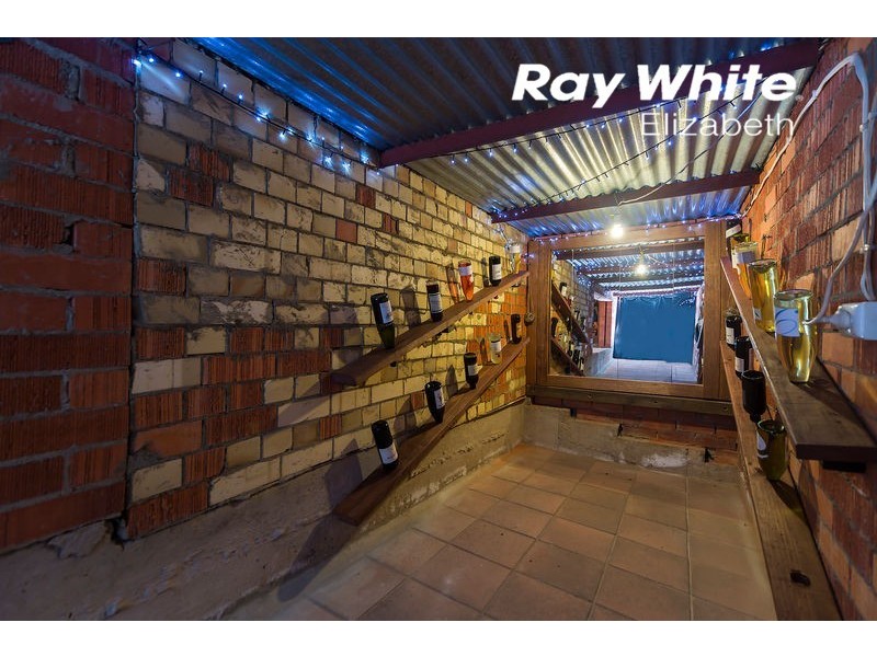 9 Kirrawee Drive, Redwood Park SA 5097