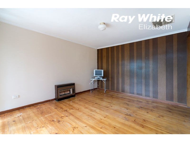 10 Fuller Crescent, Elizabeth East SA 5112