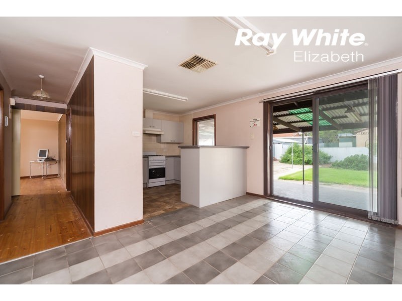 10 Fuller Crescent, Elizabeth East SA 5112