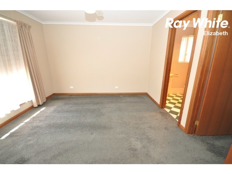 27 Kingate Boulevard, Blakeview SA 5114