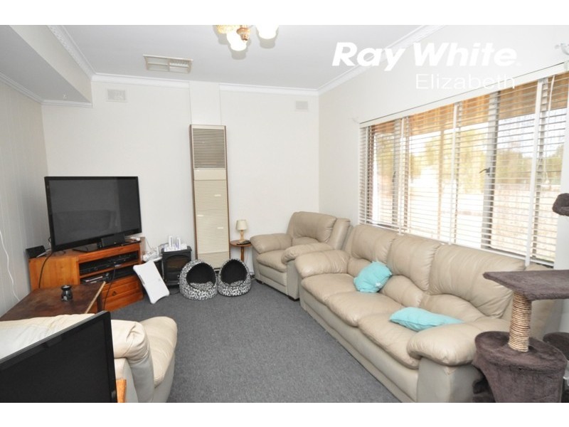 50 Hamblynn Road, Elizabeth Downs SA 5113