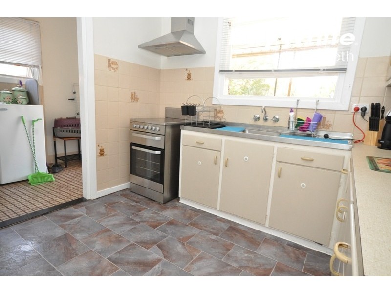 50 Hamblynn Road, Elizabeth Downs SA 5113