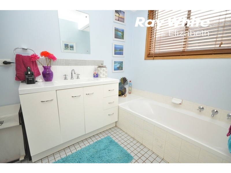 14 Grace Avenue, Andrews Farm SA 5114