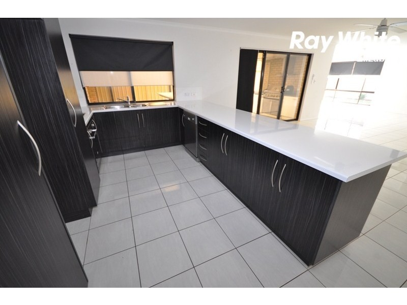 2 Tomnicstas St., Munno Para West SA 5115