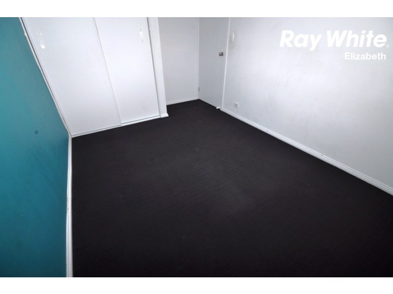 2 Tomnicstas St., Munno Para West SA 5115