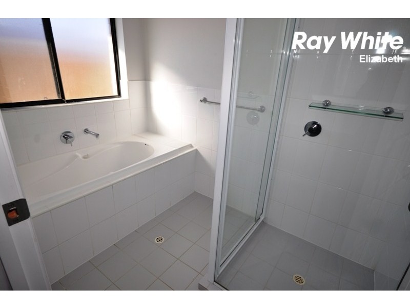 2 Tomnicstas St., Munno Para West SA 5115