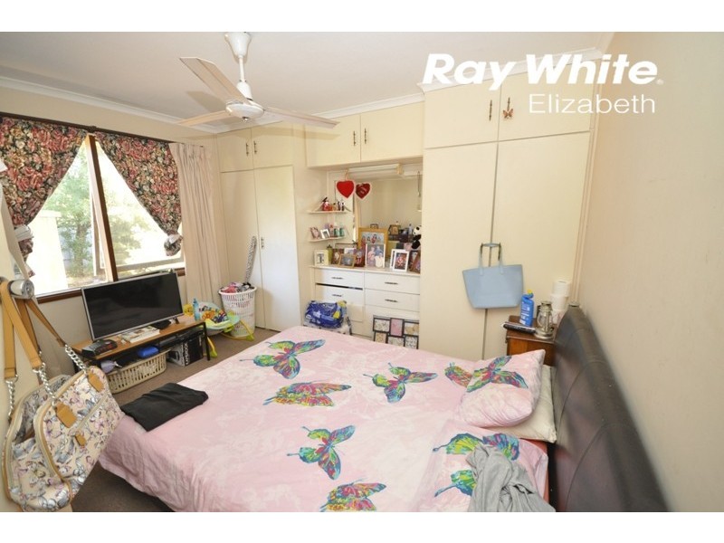 8 Burford Street, Elizabeth Downs SA 5113