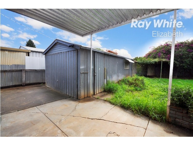21 St Leonard Crescent, Elizabeth Downs SA 5113