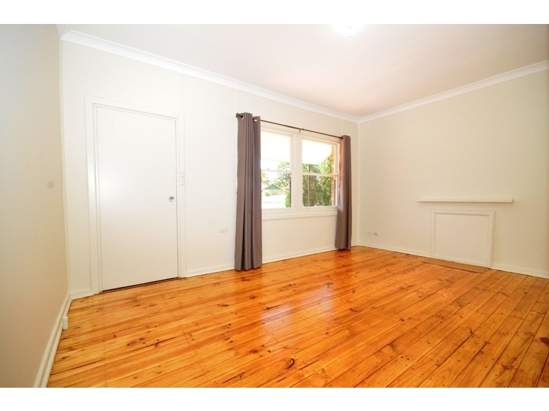 16 Kentish Road, Elizabeth Downs SA 5113