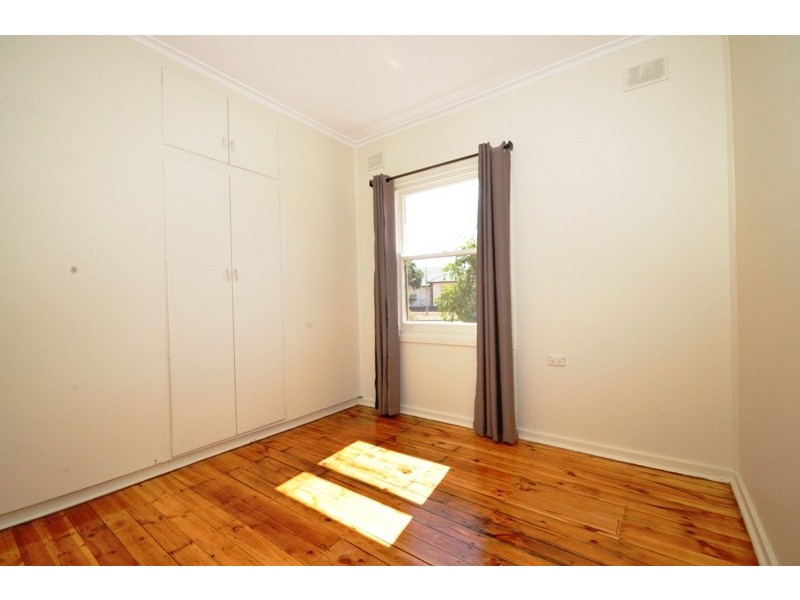 16 Kentish Road, Elizabeth Downs SA 5113