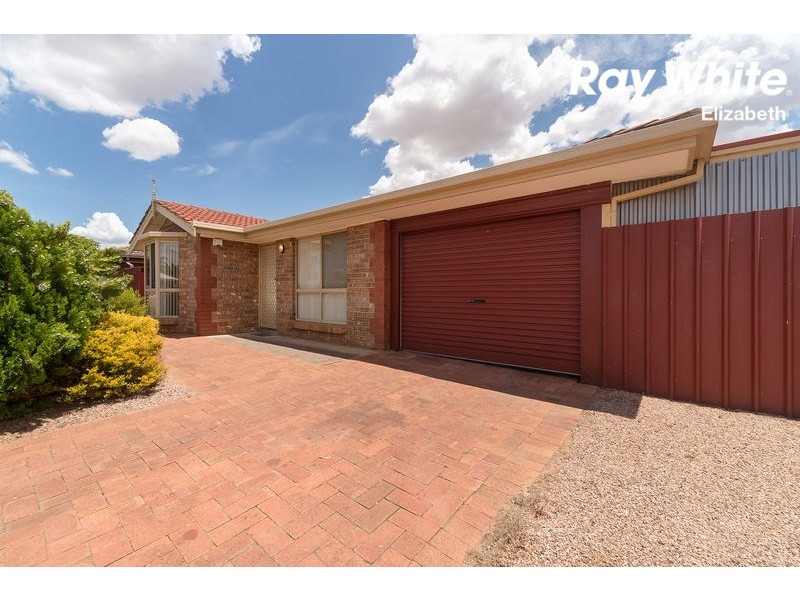 6 President Ave, Andrews Farm SA 5114