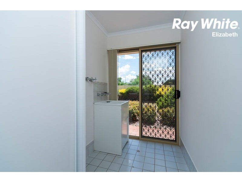 6 President Ave, Andrews Farm SA 5114