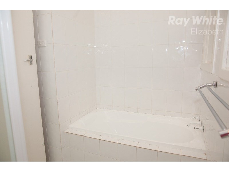 16 Elgin Ave, Evanston SA 5116