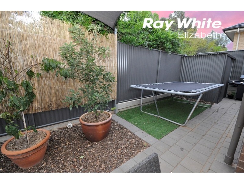 8 Brown Hill Cl, Blakeview SA 5114