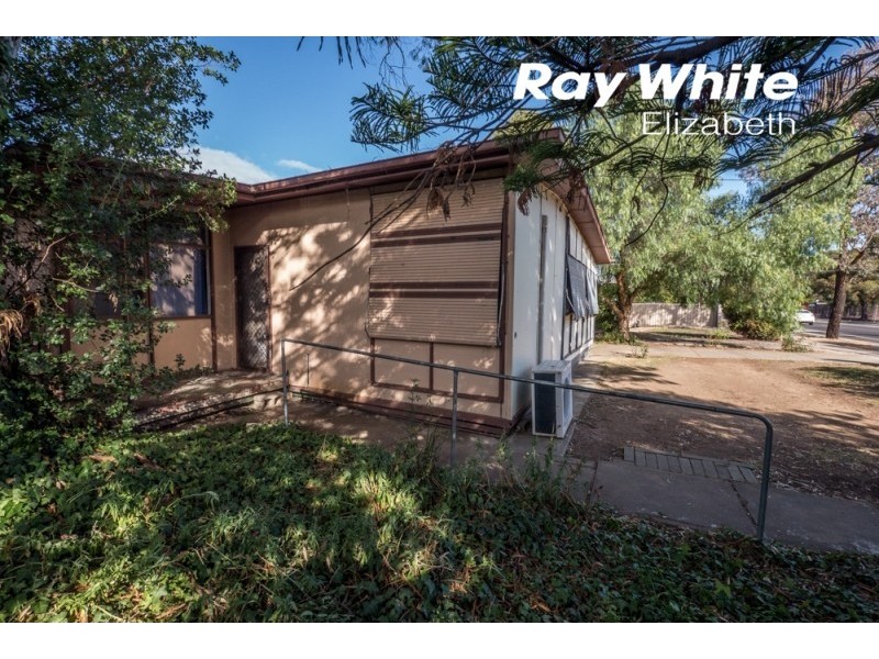 24 Blacks Road, Gilles Plains SA 5086