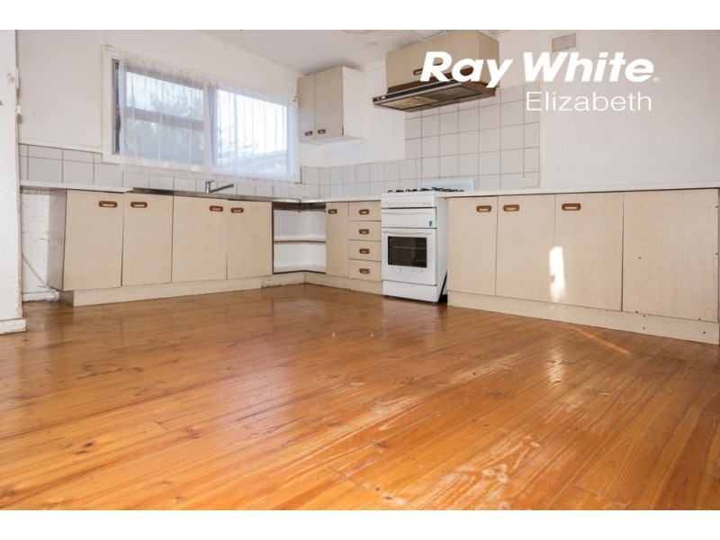 24 Blacks Road, Gilles Plains SA 5086