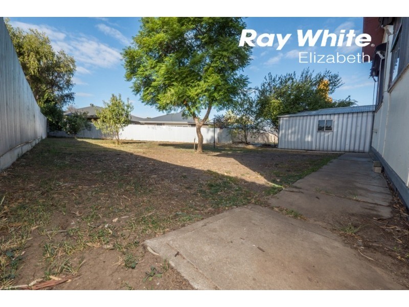 24 Blacks Road, Gilles Plains SA 5086