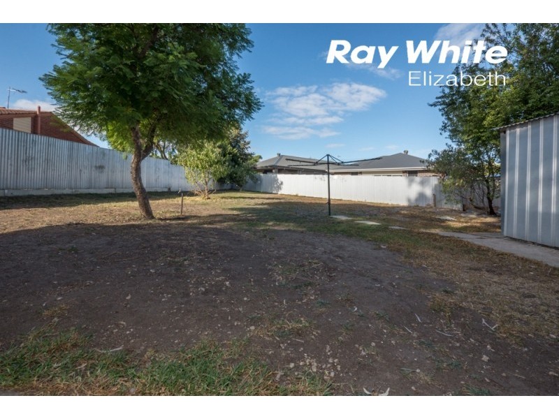 24 Blacks Road, Gilles Plains SA 5086